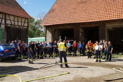Angriffsuebung Aussiedlerhof Jushof - Freiwillige Feuerwehr Neuffen